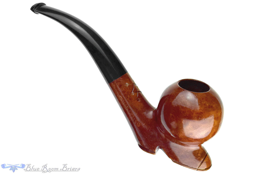 Blue Room Briars is proud to present this Wally Frank Bent Carved Boot Figural Sitter UNSMOKED Estate Pipe