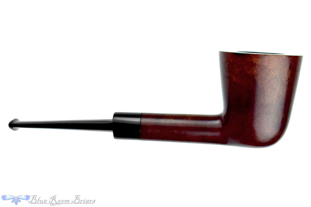 Blue Room Briars is proud to present this Charatan Special 33 Dublin Estate Pipe