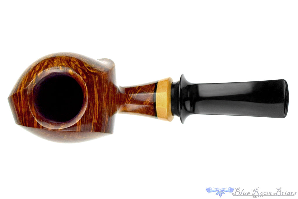 Blue Room Briars is proud to present this Sam Cui Bent High-Contrast Paneled Blowfish with Boxwood Estate Pipe