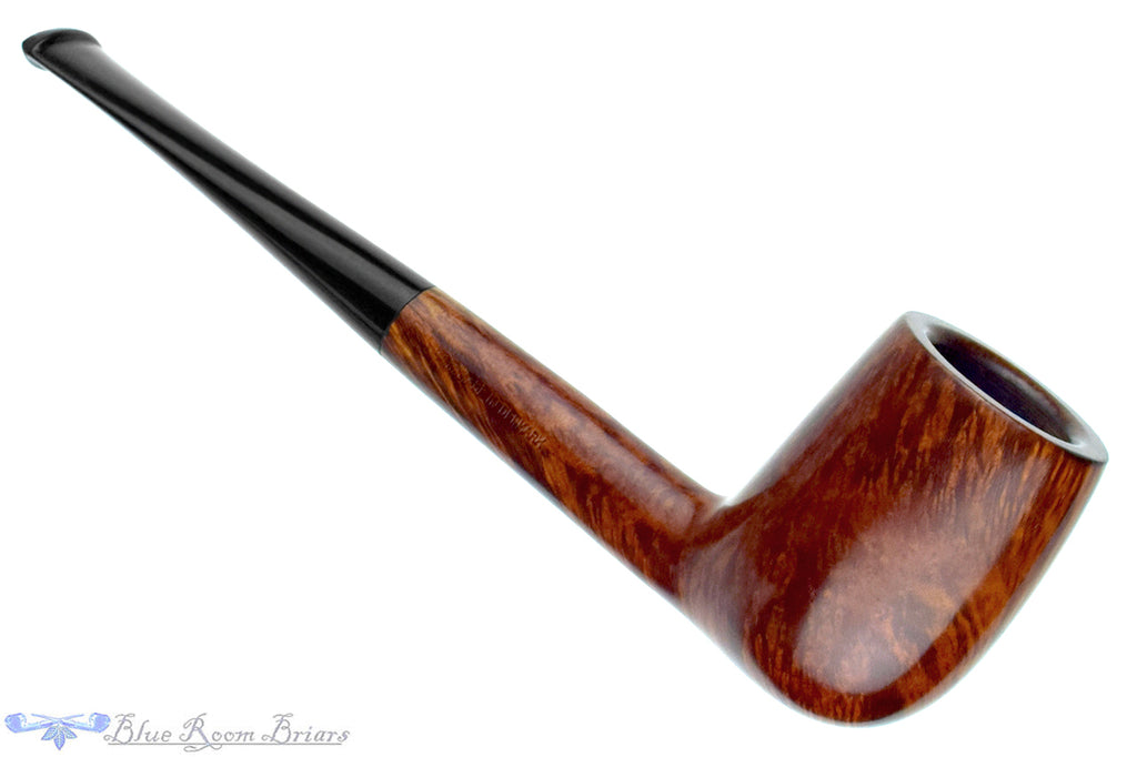 Blue Room Briars is proud to present this Georg Jensen Handmade Billiard Estate Pipe