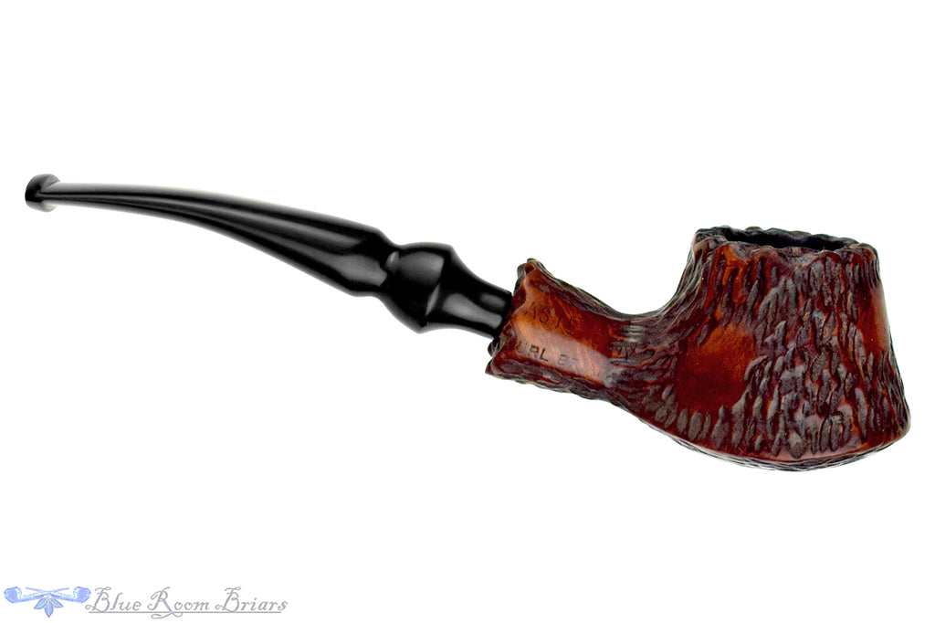 Blue Room Briars is proud to present this Bent Partial Rusticated Volcano with Faux Plateaux Estate Pipe