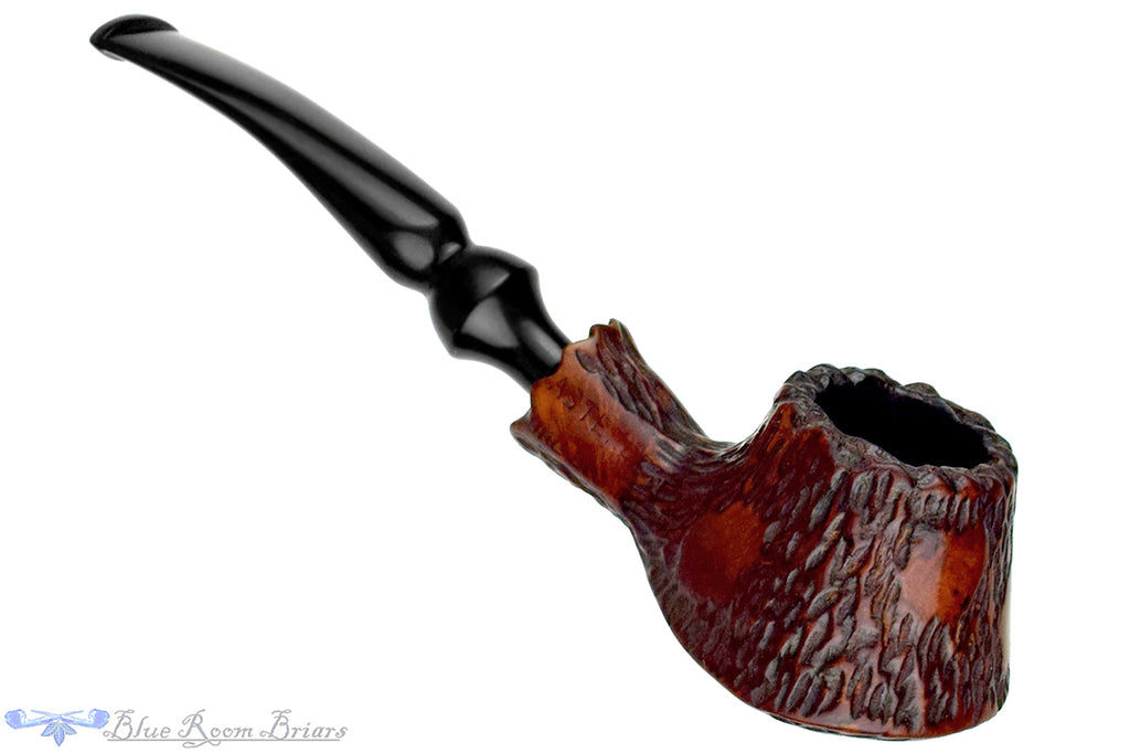 Blue Room Briars is proud to present this Bent Partial Rusticated Volcano with Faux Plateaux Estate Pipe