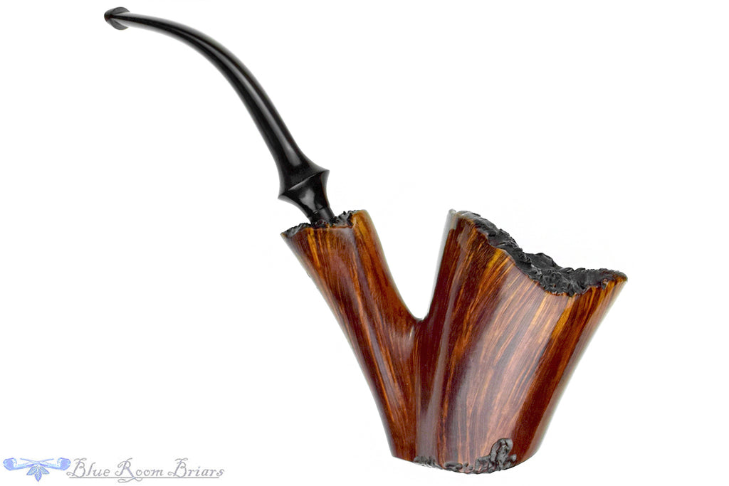 Blue Room Briars is proud to present this Nørding De Luxe Bent Freehand Sitter with Plateaux Estate Pipe with BRB Replacement Stem