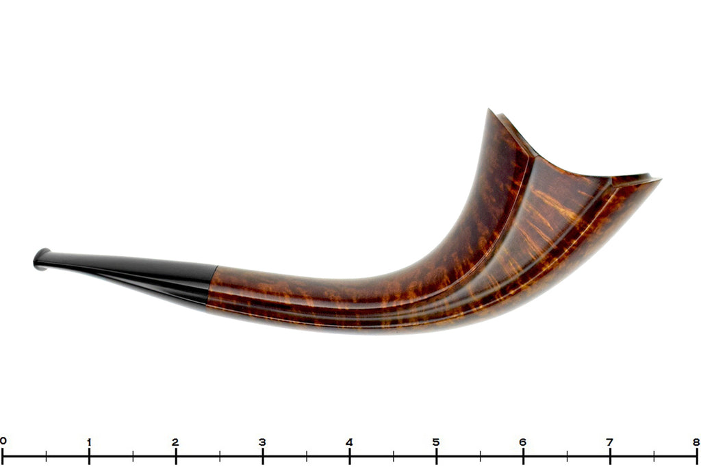 Blue Room Briars is proud to present this Marek Cikl Pipe Large Oliphant