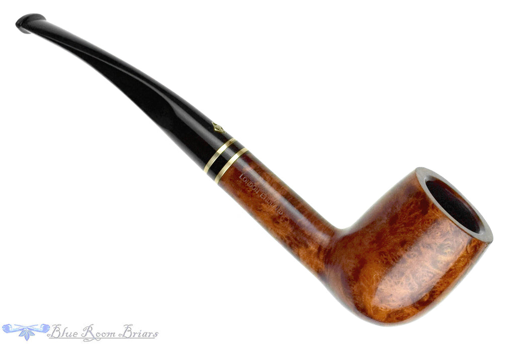 Blue Room Briars is proud to present this BBB Christmas (1988 Make) Special Make Billiard Estate Pipe