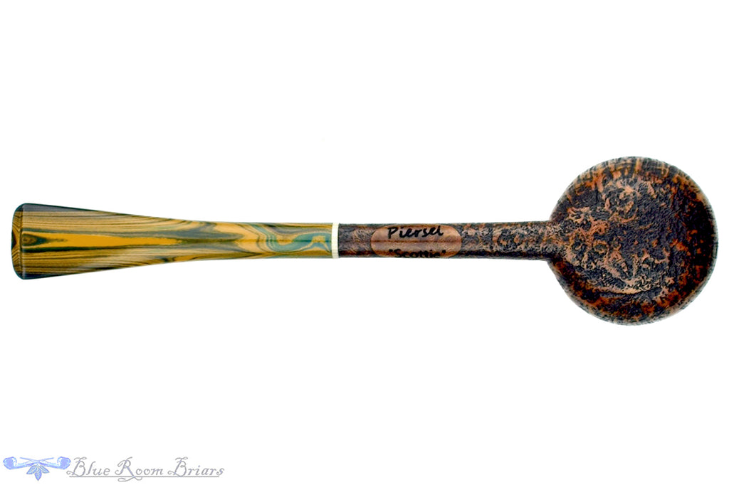 Blue Room Briars is proud to present this Scottie Piersel Pipe "Scottie" Sandblast Tall Pot with Brindle