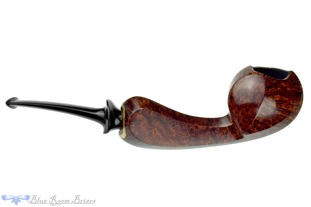 Blue Room Briars is proud to present this David Huber Pipe High-Contrast Smooth Long Paneled Blowfish