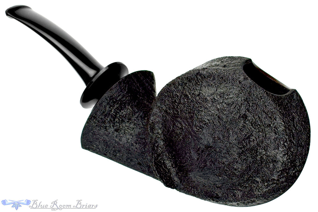 Blue Room Briars is proud to present this David Huber Pipe Large Bent Partial Blast Ram