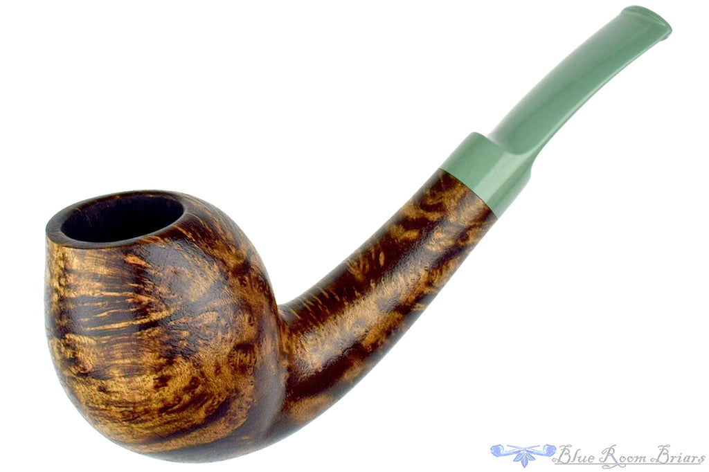 Blue Room Briars is proud to present this Sean Reum Pipe Bent Satin Cobra Egg