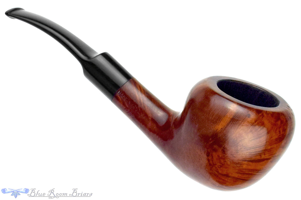 Blue Room Briars is proud to present this Bari Senior Mandarin 7655 Bent Pear Estate Pipe