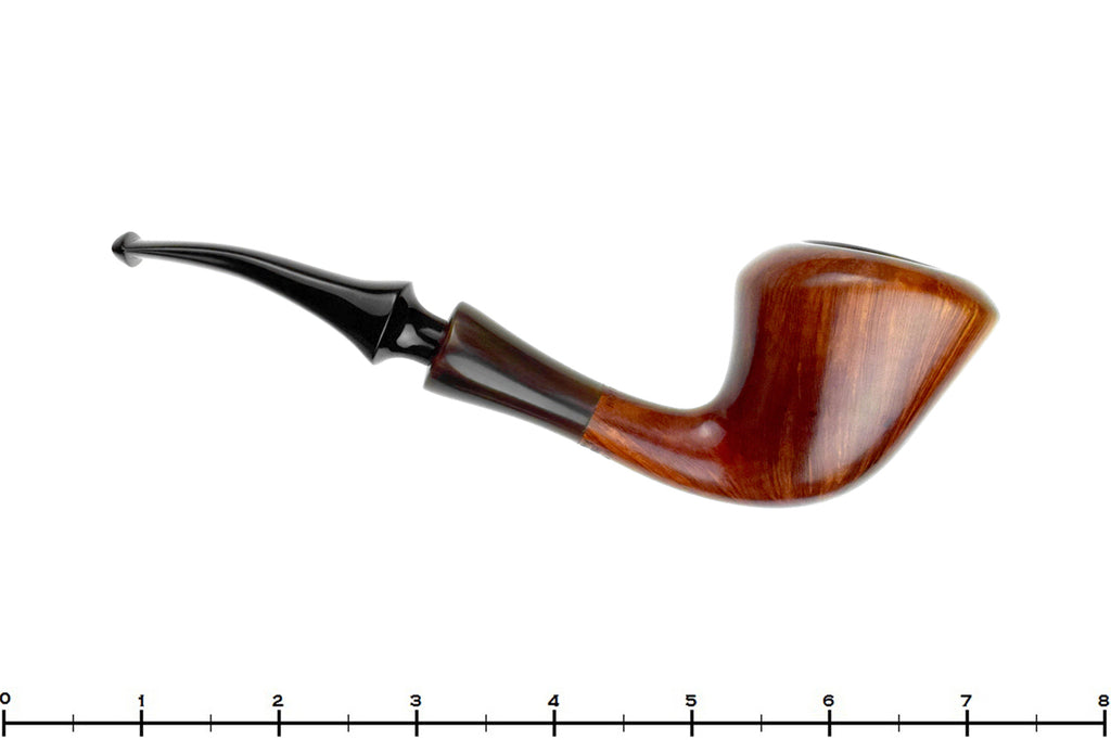 Blue Room Briars is proud to present this W.Ø. Larsen Straight Grain Handmade Bent Dublin with Horn ferrule Estate Pipe