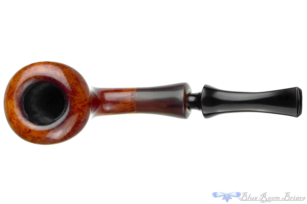 Blue Room Briars is proud to present this W.Ø. Larsen Straight Grain Handmade Bent Dublin with Horn ferrule Estate Pipe