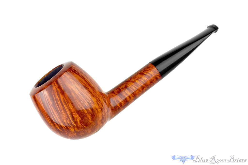 Erik Nielsen Pipe Grade A High-Contrast Apple