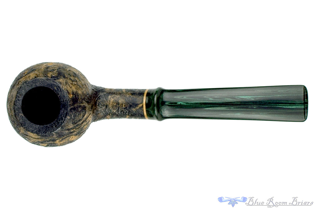 Blue Room Briars is proud to present this Sean Reum Pipe Bent High-Contrast Blast Acorn with Green Brindle