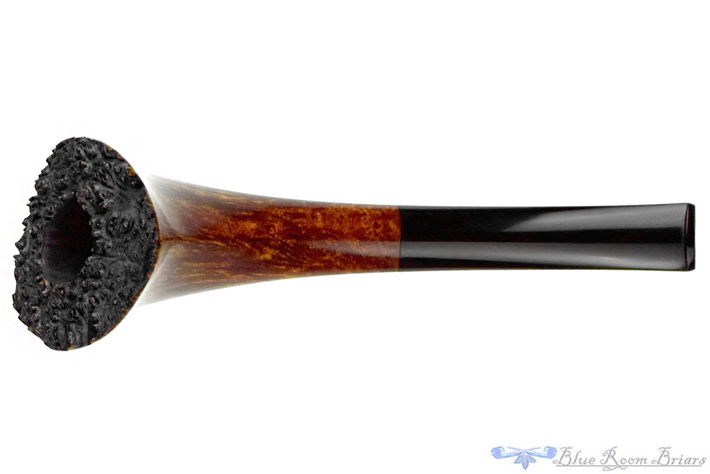 Blue Room Briars is proud to present this Wandi Riyadi 359 Oliphant with Plateau Estate Pipe