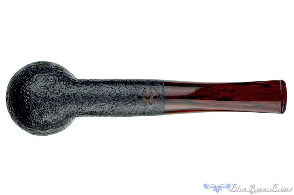 Blue Room Briars is proud to present this Vollmer & Nilsson Pipe Black Blast Billiard with Brindle