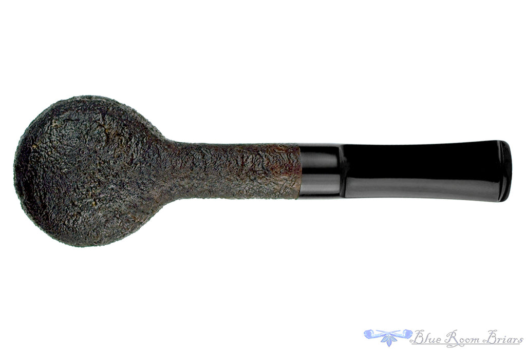 Blue Room Briars is proud to present this Vollmer & Nilsson Pipe Sandblast Brandy Apple
