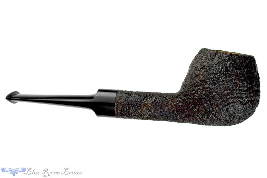 Blue Room Briars is proud to present this Vollmer & Nilsson Pipe Sandblast Brandy Apple