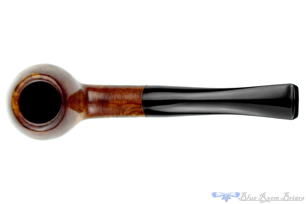 Blue Room Briars is proud to present this Danmore Corvet 91 Bent Apple Estate Pipe