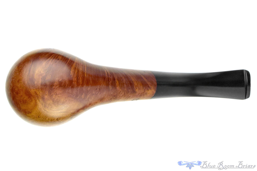 Blue Room Briars is proud to present this BBB Sovereign 317 Bent Apple Estate Pipe