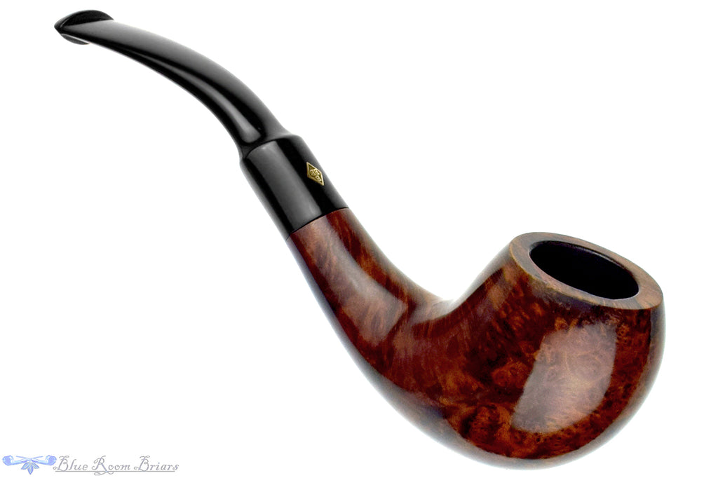Blue Room Briars is proud to present this BBB Special Make Christmas (1982 Make) Bent Pear Estate Pipe