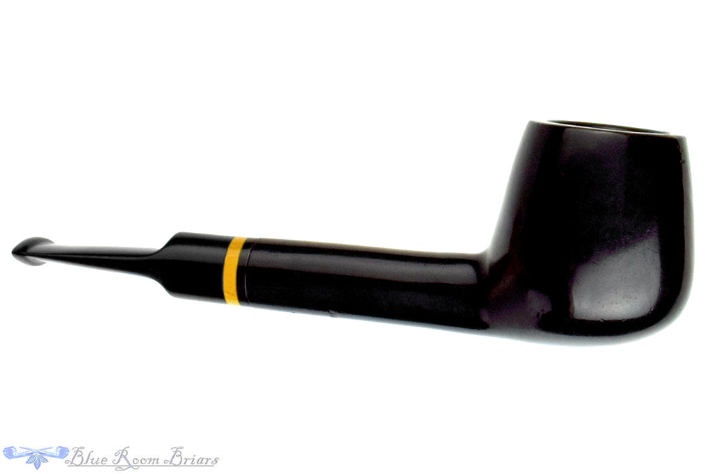Blue Room Briar is proud to present this Joh's Hand Made Brandy Lovat with Wood Estate Pipe