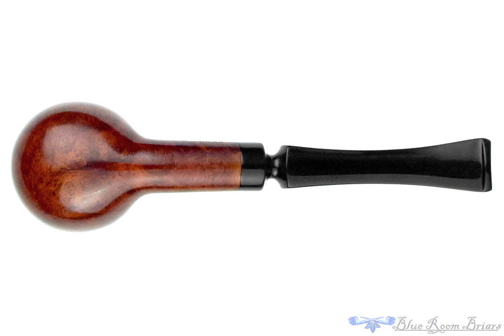Blue Room Briars is proud to present this Don (Bari) Bent Apple Estate Pipe