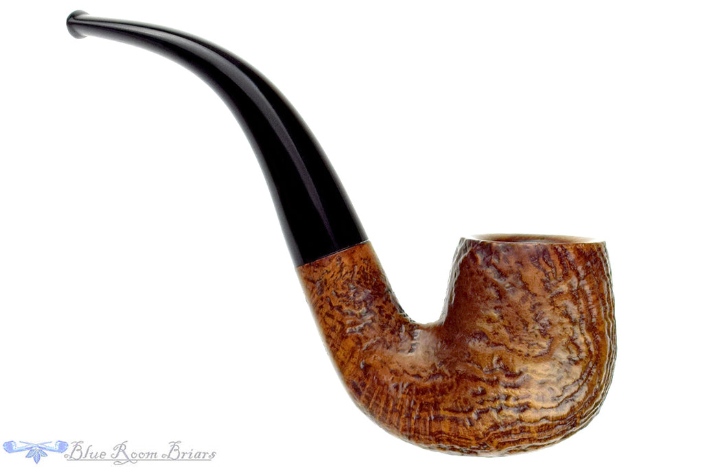 Blue Room Briars is proud to present this Comoy's Pebble Grain 214 Bent Sandblast Billiard Estate Pipe