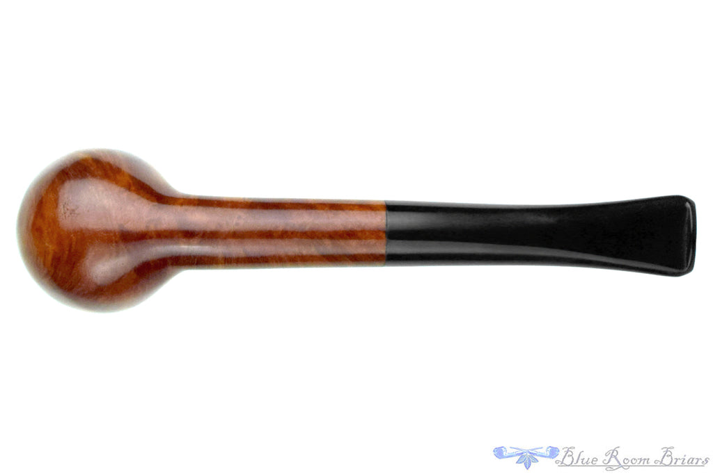 Blue Room Briar is proud to present this Orlik Golden Contrast GC17 Billiard Estate Pipe