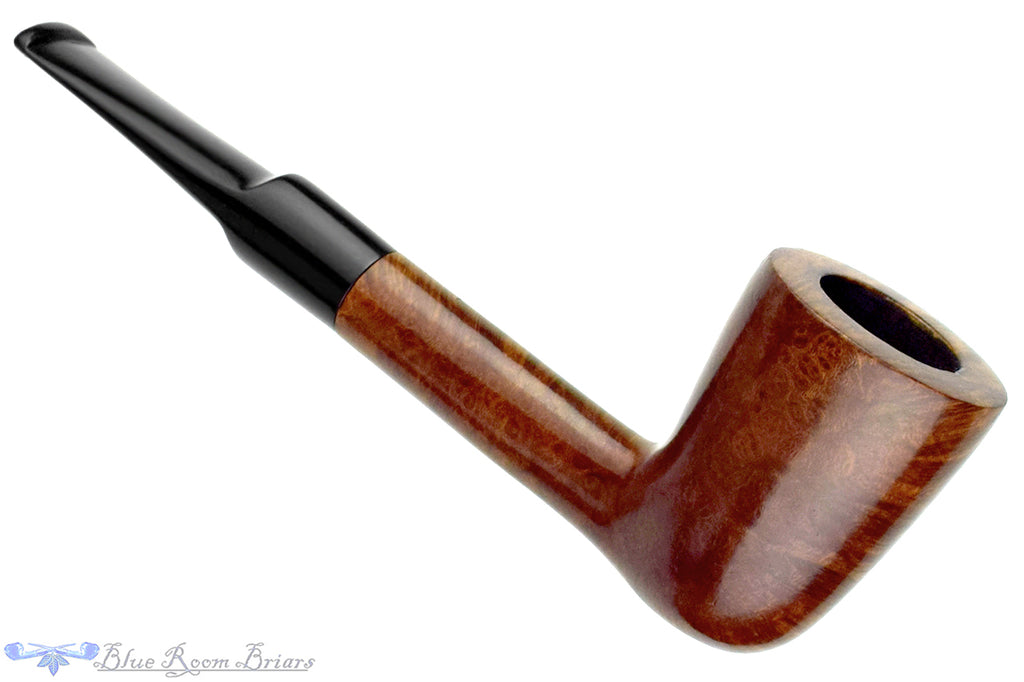 Blue Room Briars is proud to present this JE Dublin Sitter Estate Pipe