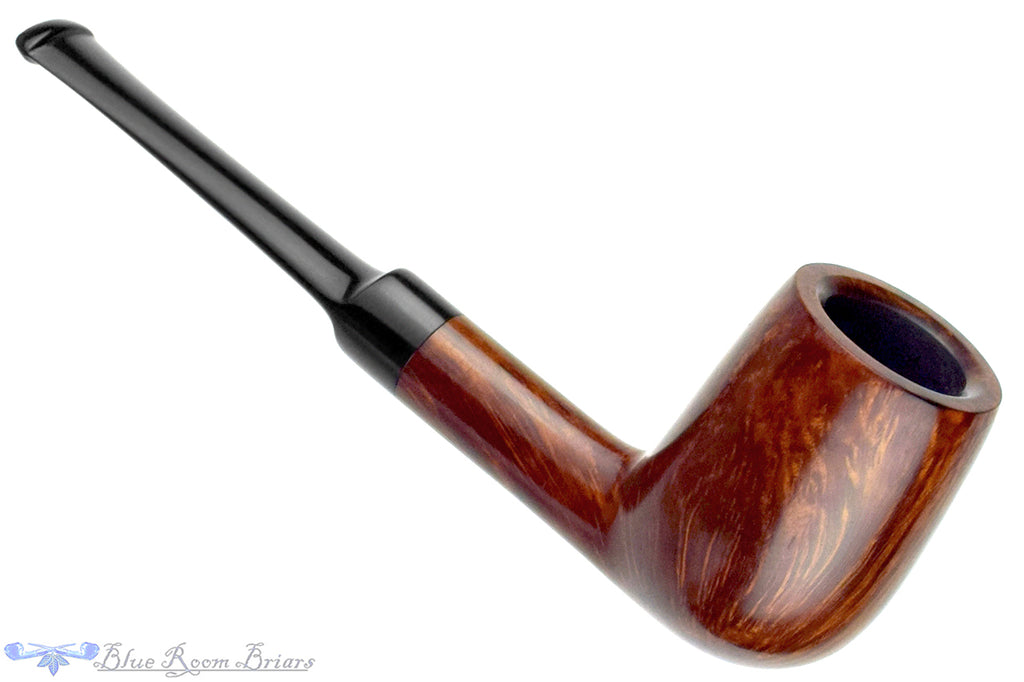Blue Room Briars is proud to present this Georg Jensen Special Billiard Estate Pipe