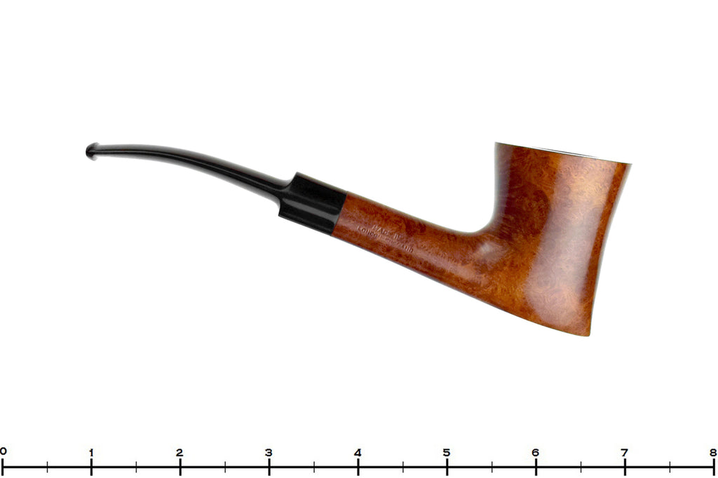 Blue Room Briars is proud to present this English Skater Sitter Estate Pipe