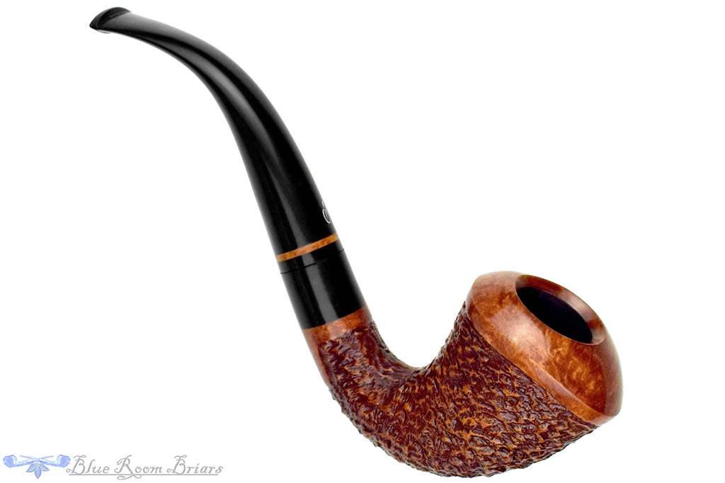 Blue Room Briars is proud to present this Jirsa 106 Bent Contrast Carved Dublin with Briar and Ebonite Ferrule Estate Pipe