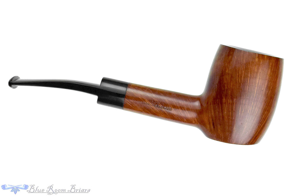 Blue Room Briars is proud to present this Wilner's Exceptional Barrel Poker Sitter Estate Pipe