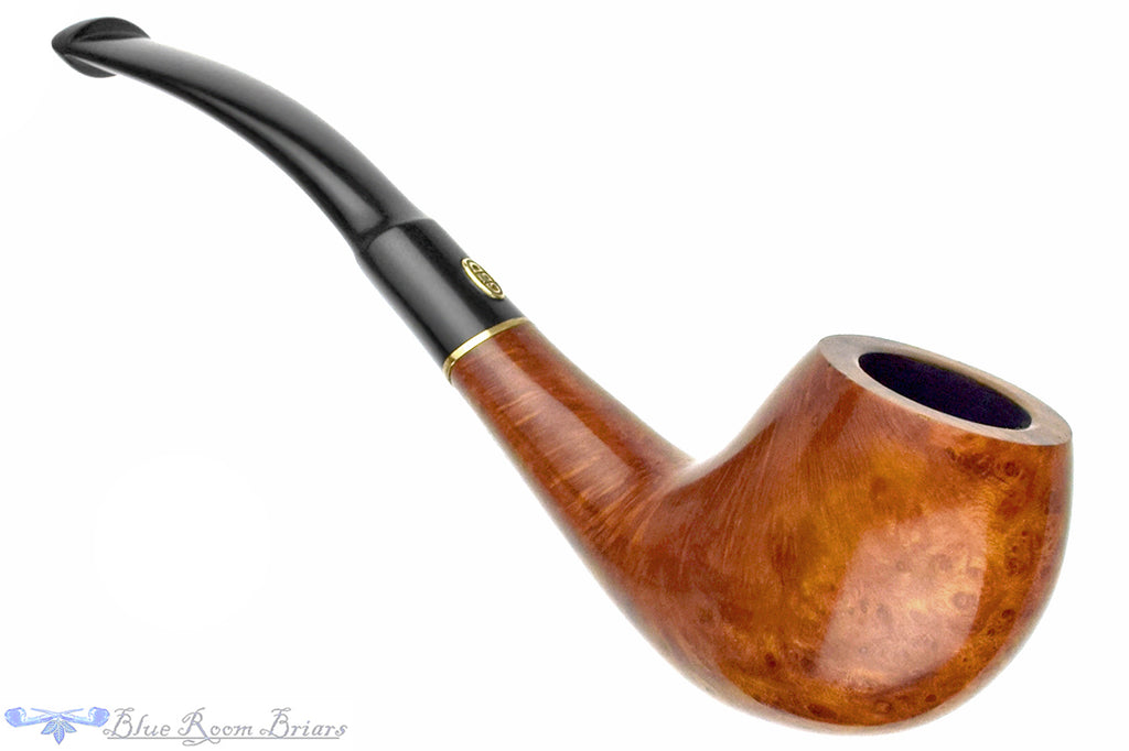 Blue Room Briars is proud to present this GBD Natural (Post-Cadogan 1982 Make) Bent Apple with Brass Estate Pipe