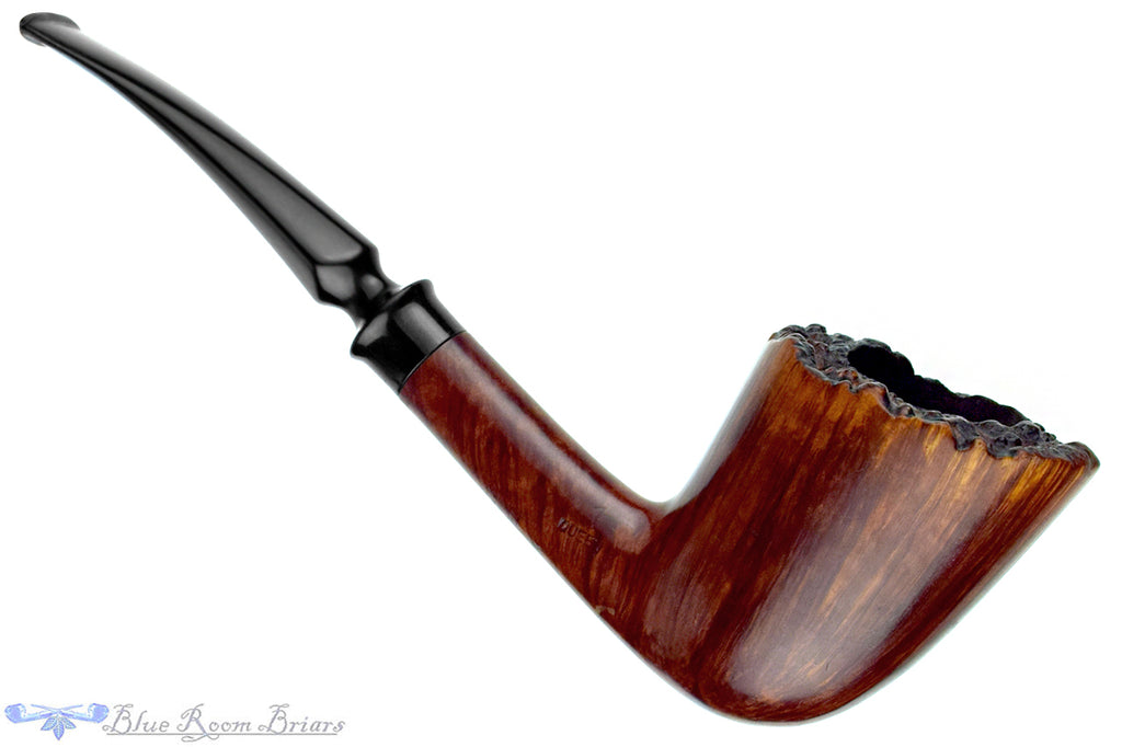 Blue Room Briar is proud to present this Celius Crafted Queen Bent Yachtsman Freehand with Plateau
