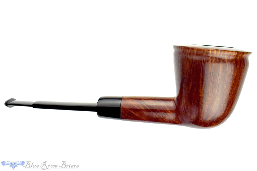 Blue Room Briars is proud to present this Charatan Selected Dublin Estate Pipe