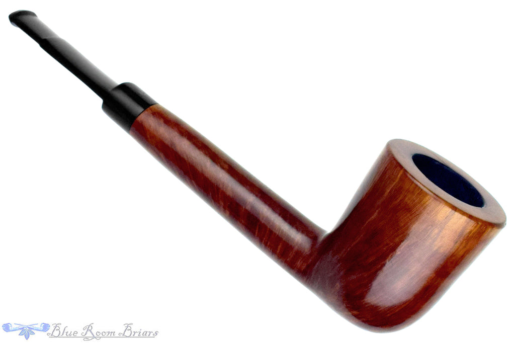 Blue Room Briars is proud to present this Charatan Executive Dublin Estate Pipe