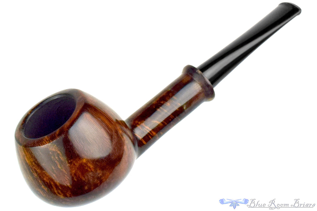 Blue Room Briars is proud to present this Erik Nielsen Pipe Grade B Contrast Tomato with Buffalo Horn