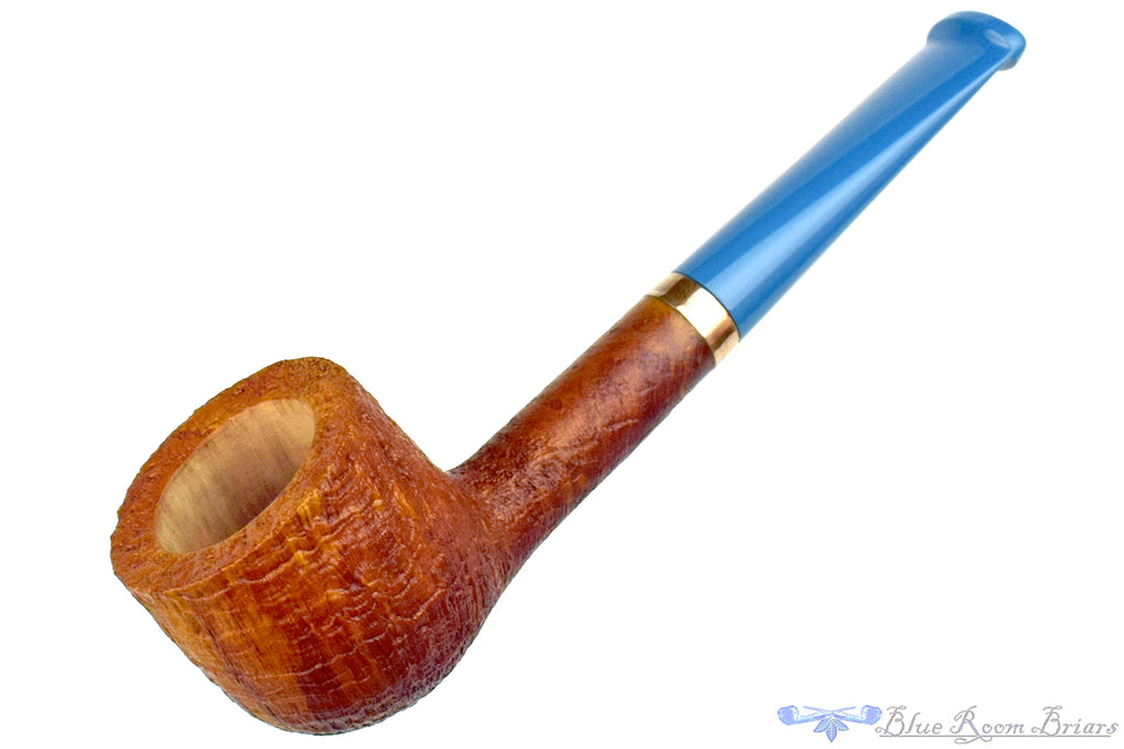 Blue Room Briars is proud to present this Doug Finlay Pipe 2437 Sandblast Pot with Brass