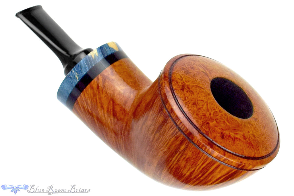 Blue Room Briars is proud to present this Bonsai Pipes By Tobias Höse Smooth Contrast Bullcap with Stabilized Burl
