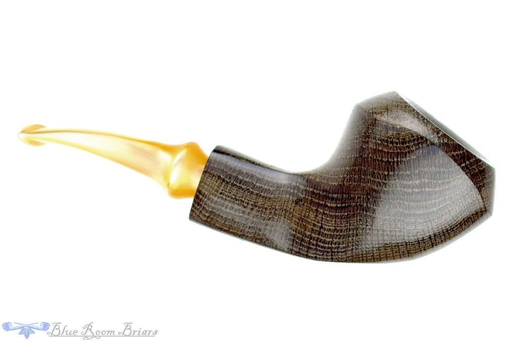 Blue Room Briars is proud to present this Ron Smith Pipe Morta Paneled Horn Sitter