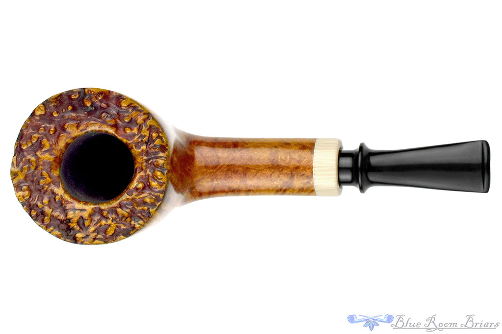 Blue Room Briars is proud to present this Tom Richard Pipe Freehand with Ivorite and Plateau