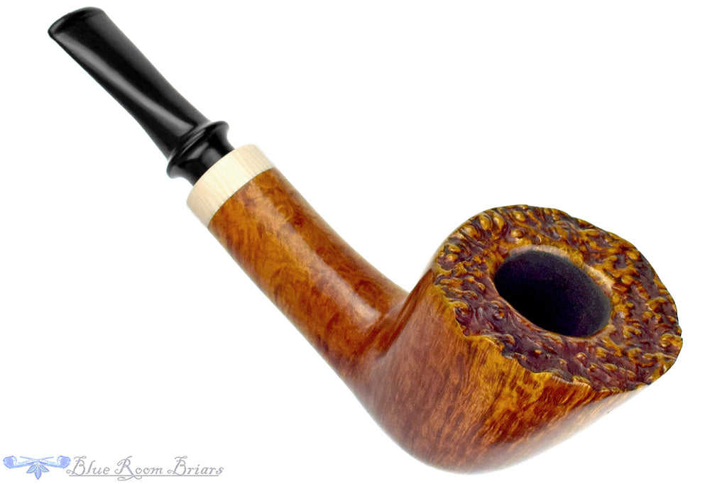 Blue Room Briars is proud to present this Tom Richard Pipe Freehand with Ivorite and Plateau