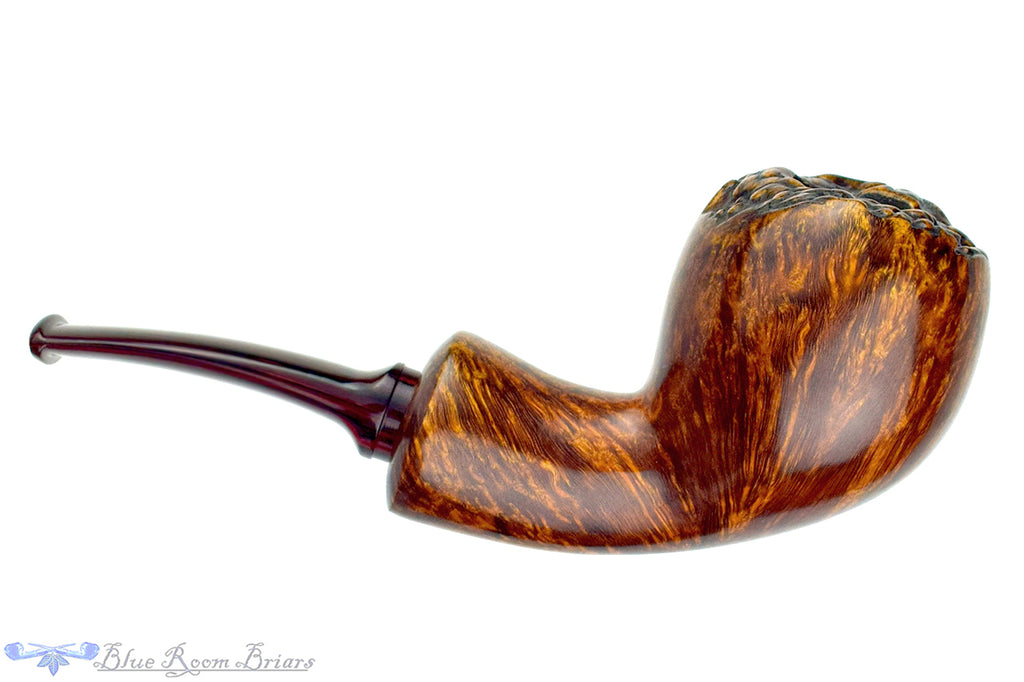 Blue Room Briars is proud to present this Tom Richard Pipe Bent Freehand with Brindle and Plateau