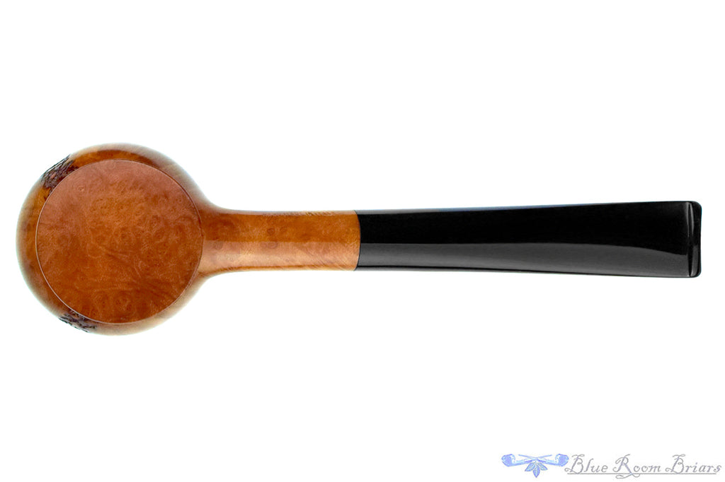 Blue Room Briars is proud to present this Bellissima Standing Globe Partial Rusticated Sitter Estate Pipe