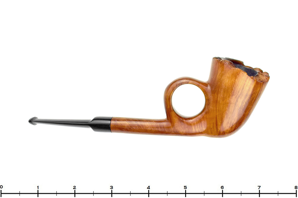 Blue Room Briars is proud to present this North Wind Freehand Sitter with Plateau and Oval Shank Estate Pipe