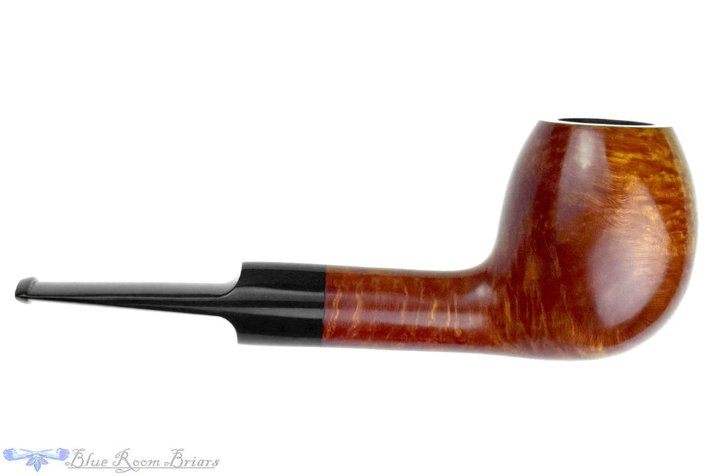 Blue Room Briars is proud to present this Calabresi (T. Cristiano) Large Egg Estate Pipe