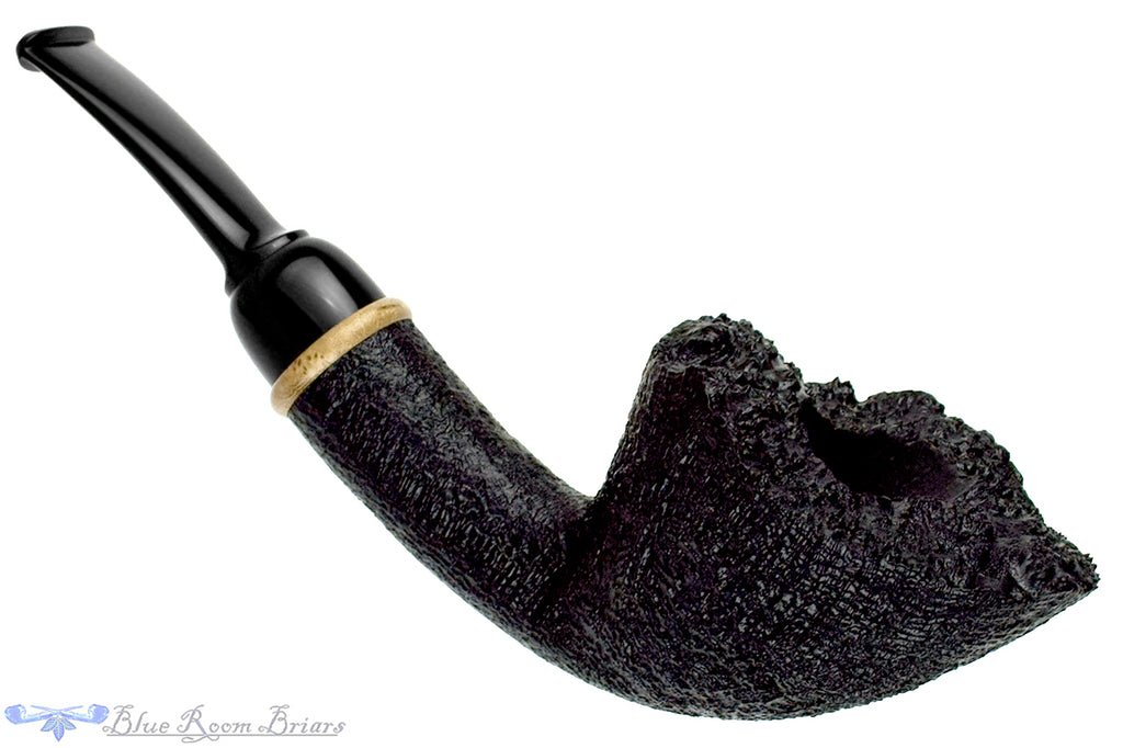 Blue Room Briars is proud to present this Bill Shslosky Pipe 812 Bent Black Blast Fan Dublin with Pyinma Burl and Plateau