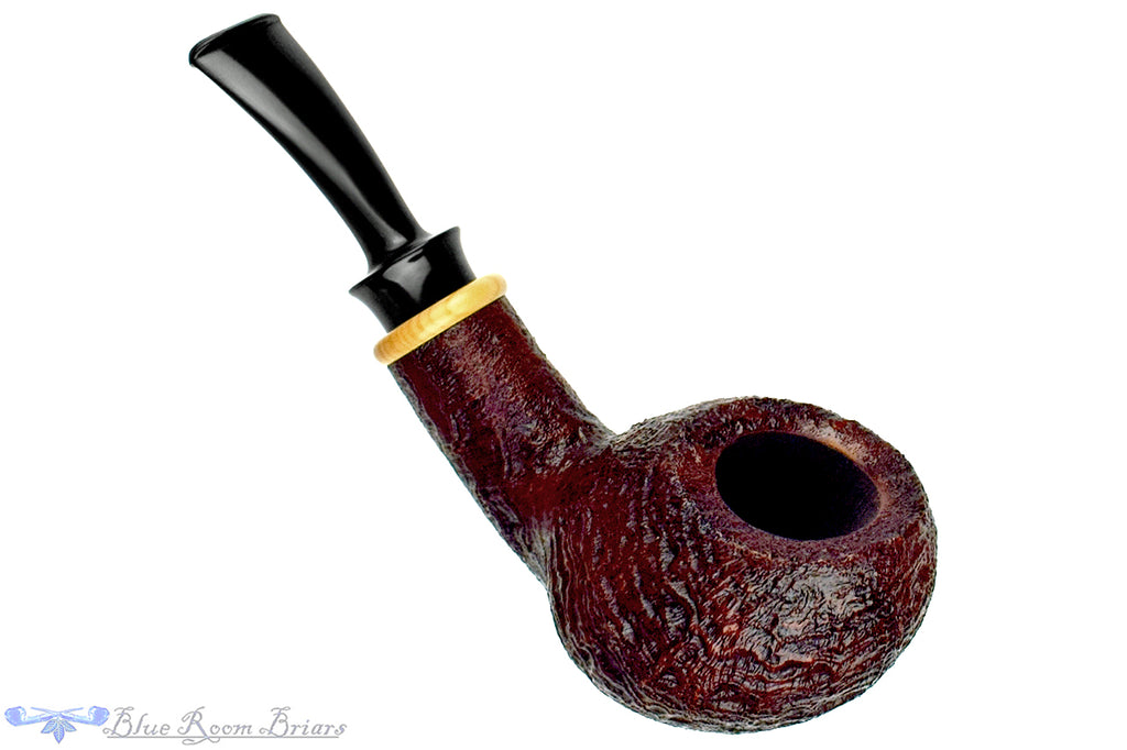 Blue Room Briars is proud to present this Bill Shalosky Pipe 809 Bent Sandblast Tomato with Boxwood